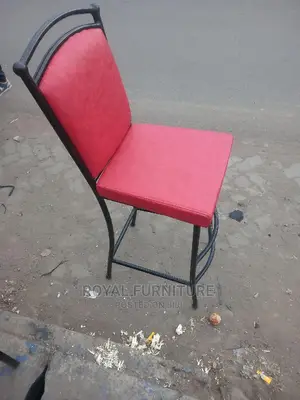 Balls Counter Chair