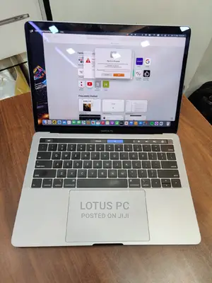 Laptop Apple MacBook Pro 2017 8GB Intel Core I7 SSD 256GB