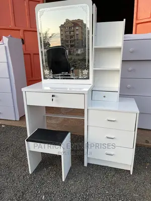 Morden Dressing Table With a Sliding Mirror