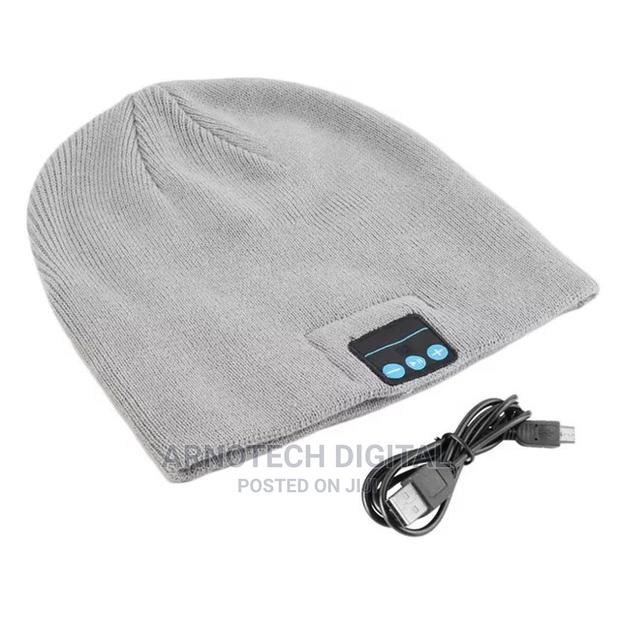 Bluetooth 5.0 Wireless Beanie Hat - main view
