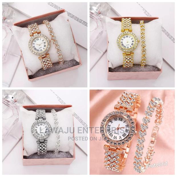 Ladies Watch With Bracelet - main view