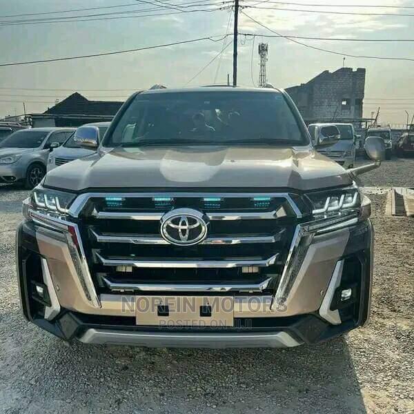 Toyota Land Cruiser Prado 2015 Gold