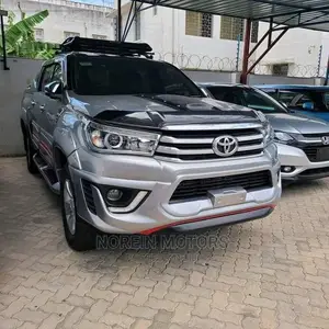 Toyota Hilux 2015 Silver