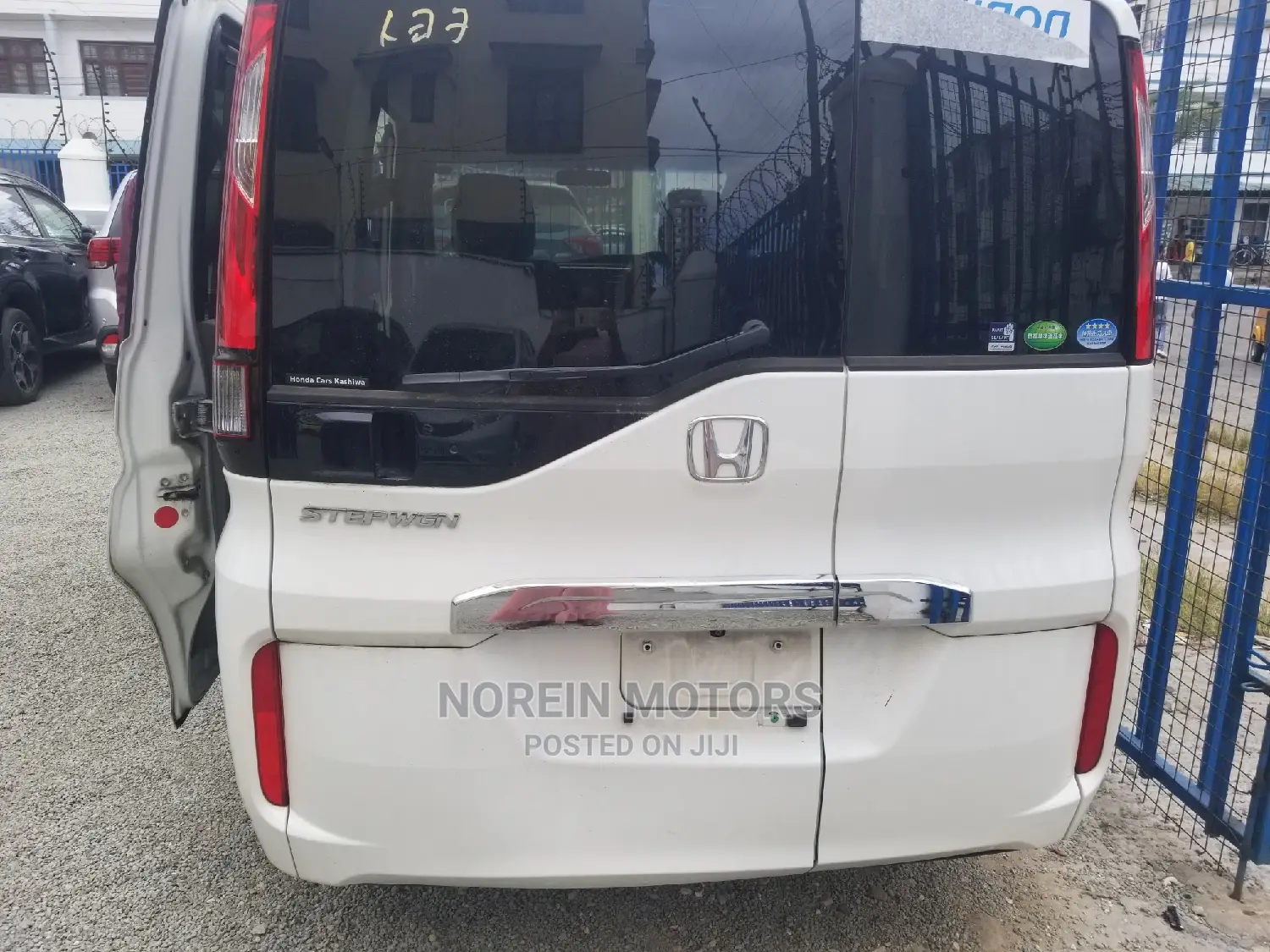 Honda Stepwgn 2016 White