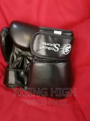 Supreme Quality Boxing Gloves