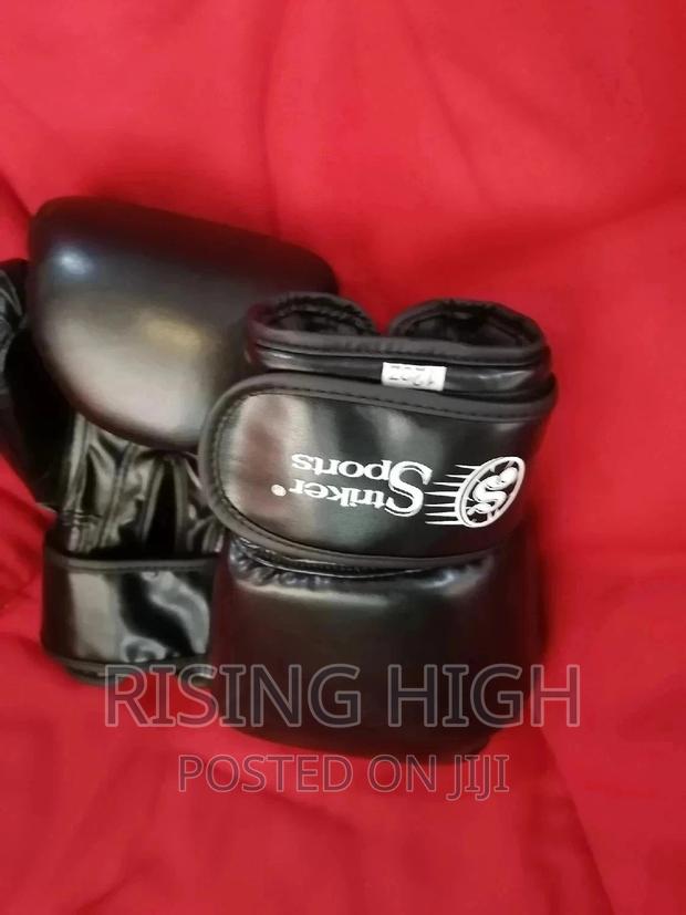 Best Quality Boxing Gloves - main view