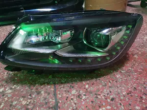 Vw Touran 2012 -2015 Xenon Headlight Assembly