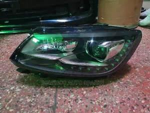 Vw Touran 2012 -2015 Xenon Headlight Assembly