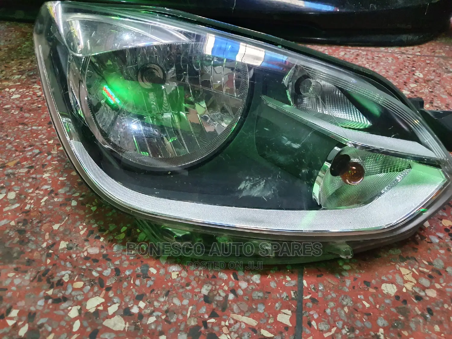 Volkswagen UP! Right Hand Headlight Assembly