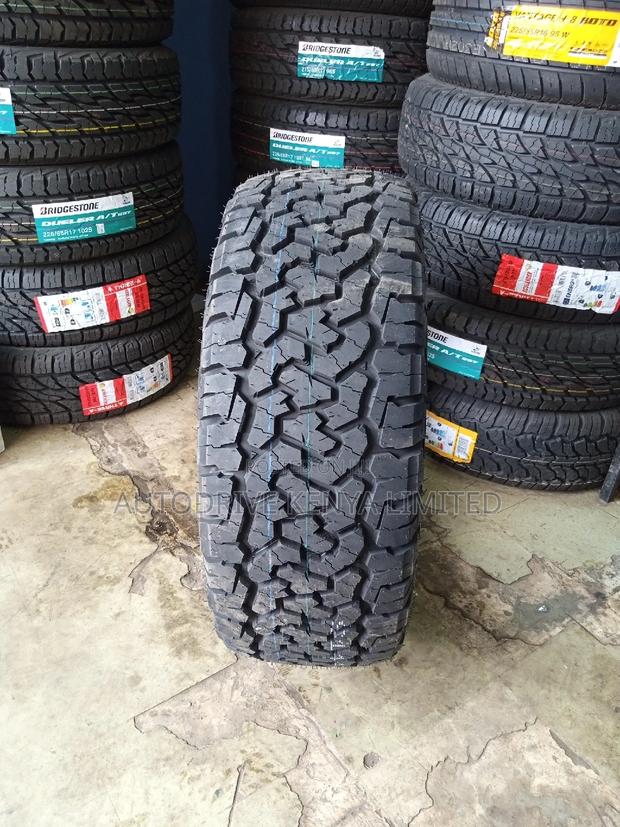 255/55r19 Comforser A/T