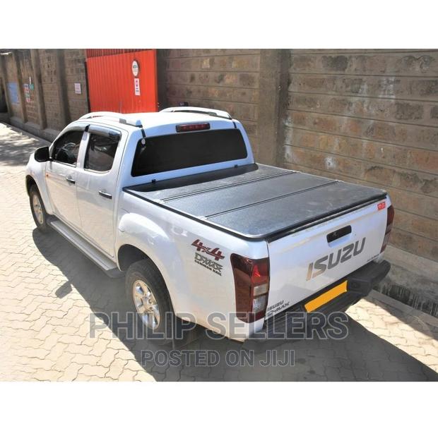 Aluminum Hard Tri Fold Tonneau Cover for Isuzu D-Max Double - thumbnail 4