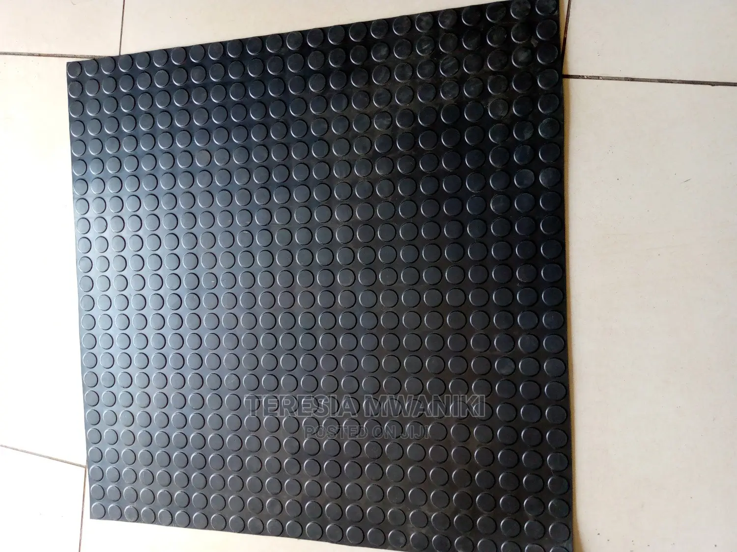 Round Stand Mats