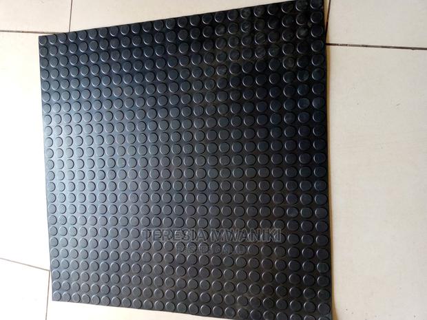 Round Stand Mats - main view