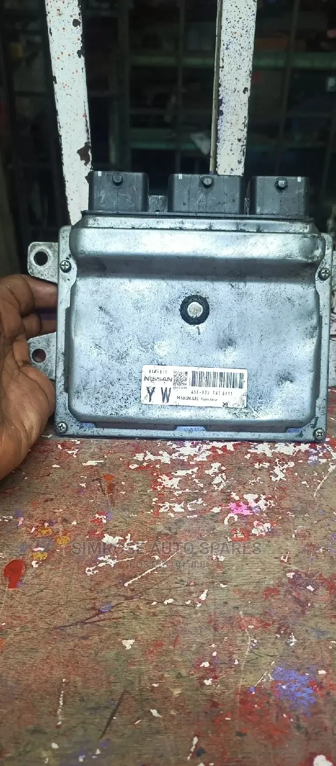 Nissan Cube Control Box