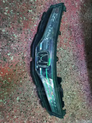 Honda Fit Shuttle Grill