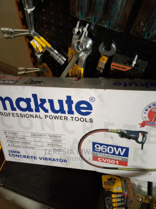 Electric Concrete Vibrator - main view