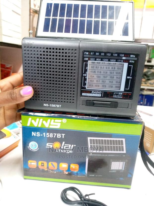 Solar Radio With Torch - main view