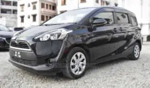 Toyota Sienta 2017 Black