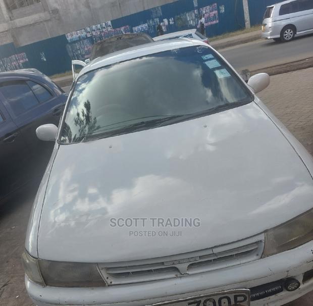 Toyota Carina Rt191 Front Windscreen