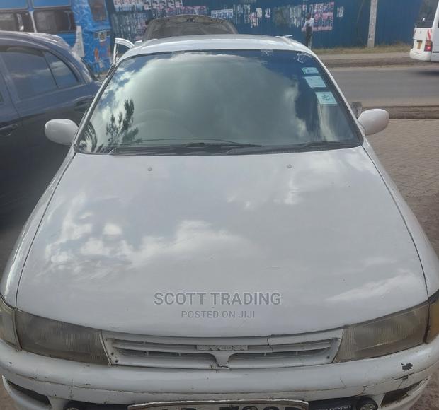 Toyota Carina Rt191 Front Windscreen - thumbnail 2