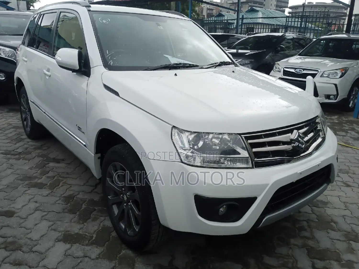 Suzuki Escudo 2016 White