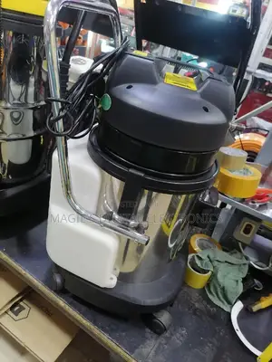 With Bowl of Soap Vacuum Cleaner