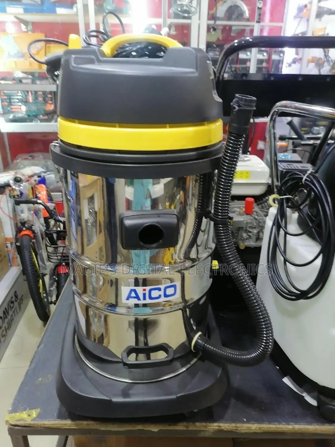 Aico Vacuum Cleaner