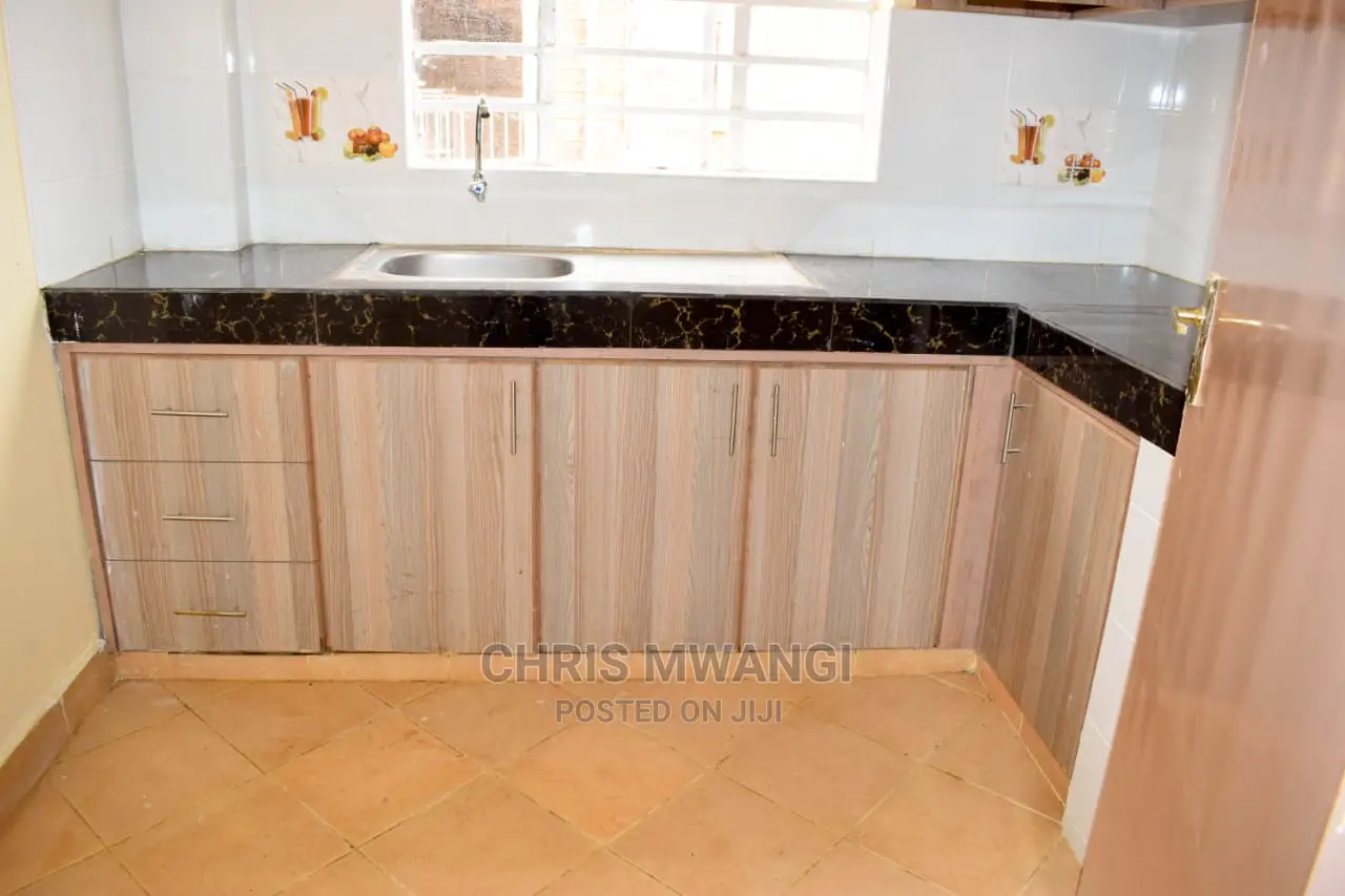 2bdrm Block of Flats in Base, Zimmerman for Sale