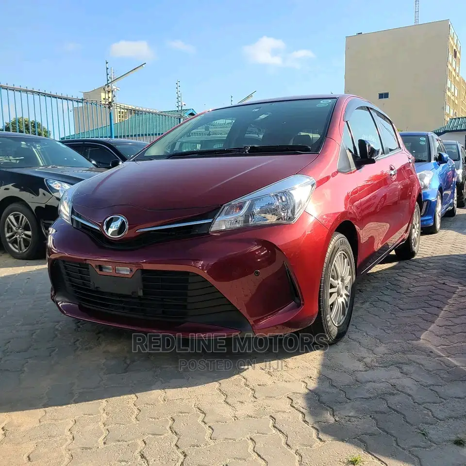 Toyota Vitz 2016 Red