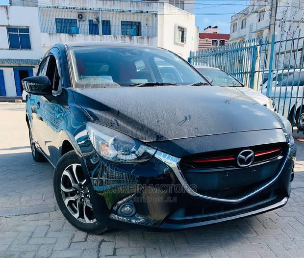 Mazda Demio 2015 Black - thumbnail 2