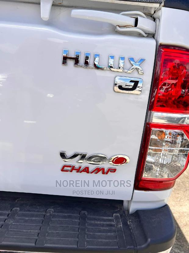 Toyota Hilux 2015 White - thumbnail 7