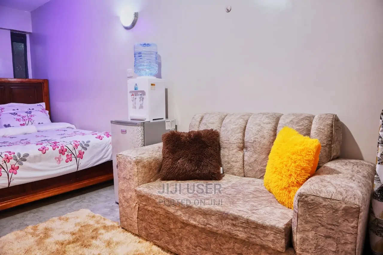 Airbnb Available for Both Short and Long Term Stays