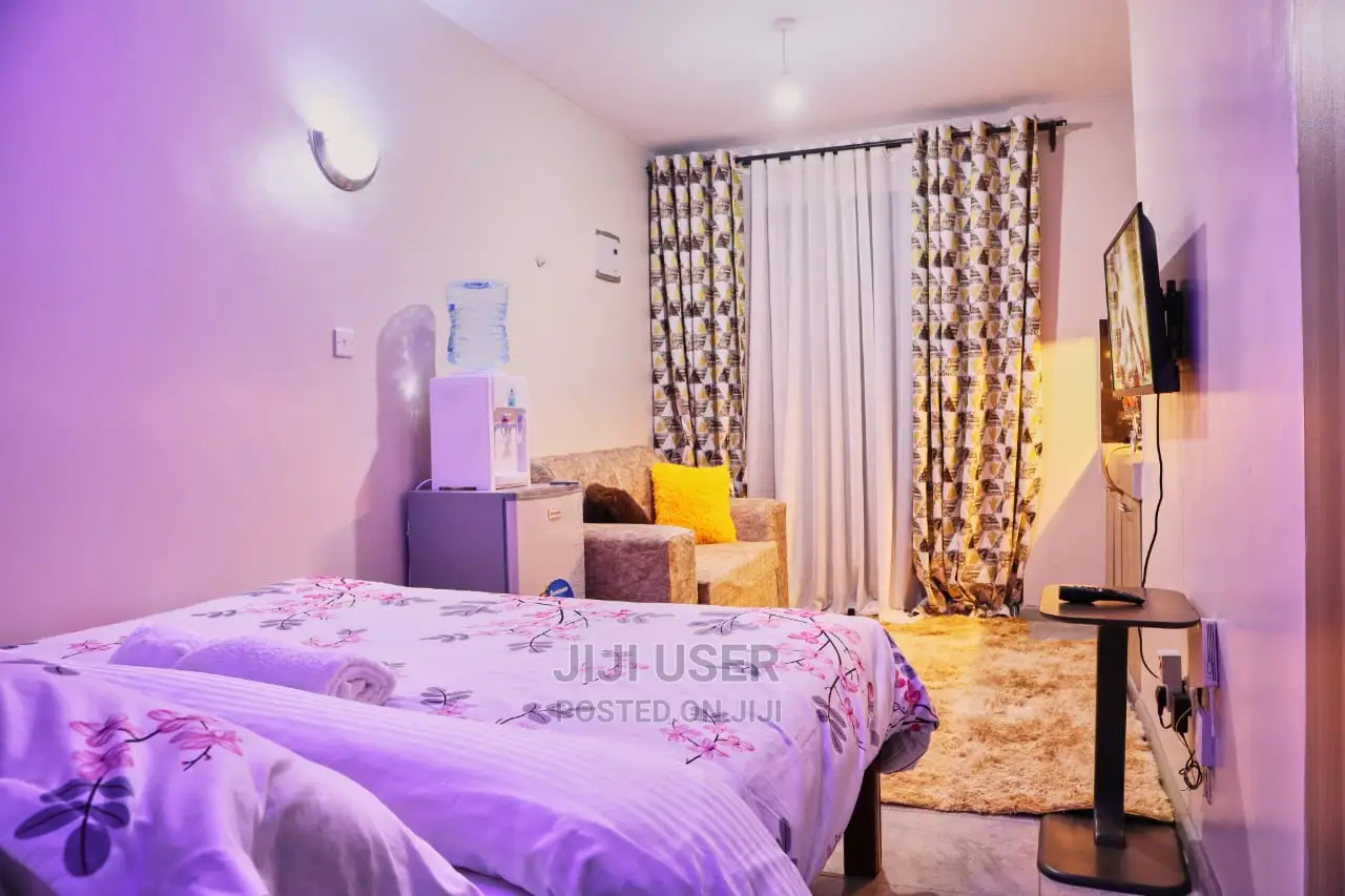 Airbnb Available for Both Short and Long Term Stays