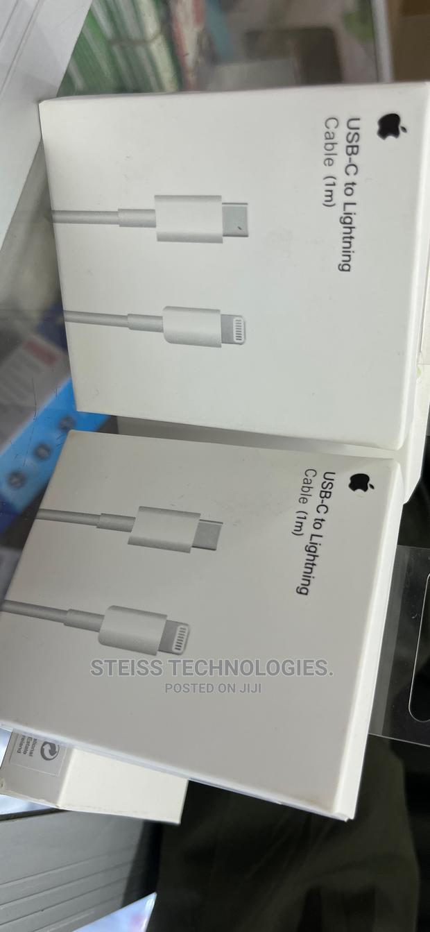 Usb-C to Lightning Cable. - thumbnail 3