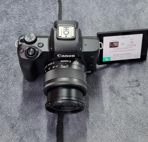 Canon EOS M50 Mark II Mirrorless Camera With 15-45mm Lens - thumbnail 4