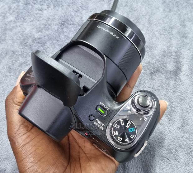 Sony Cyber-Shot DSC-H400 Digital Camera - thumbnail 2