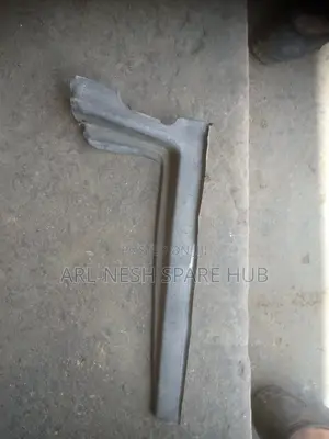 Windscreen Finishers Toyota Ractis (New)