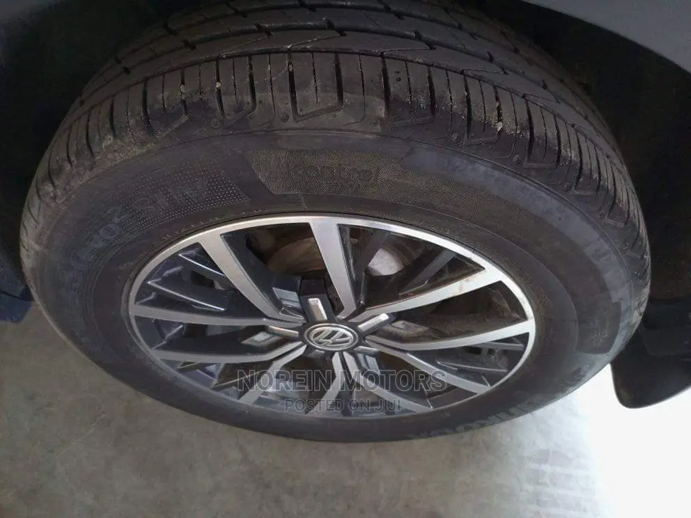 Volkswagen Tiguan 2015 Matt Black