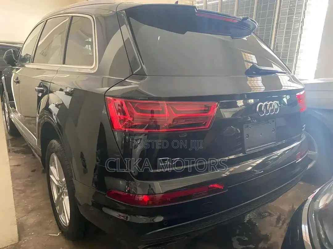 Audi Q7 2017 Black