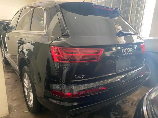 Audi Q7 2017 Black - thumbnail 6