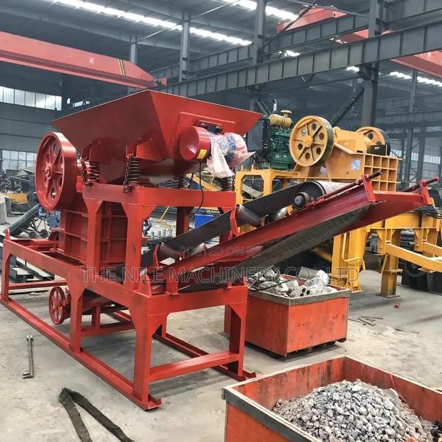 Jaw Crusher With Feeder and Conveyor