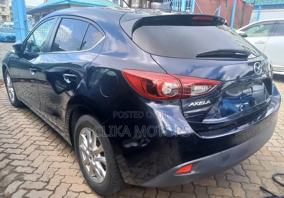 Mazda Axela 2016 Blue