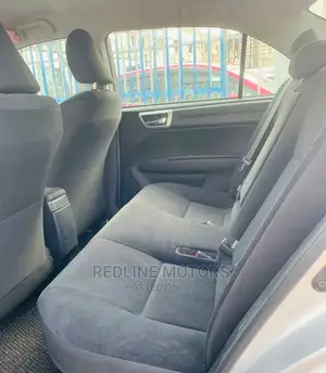 Toyota Axio 1.5 Hybrid 2WD 2016 Silver