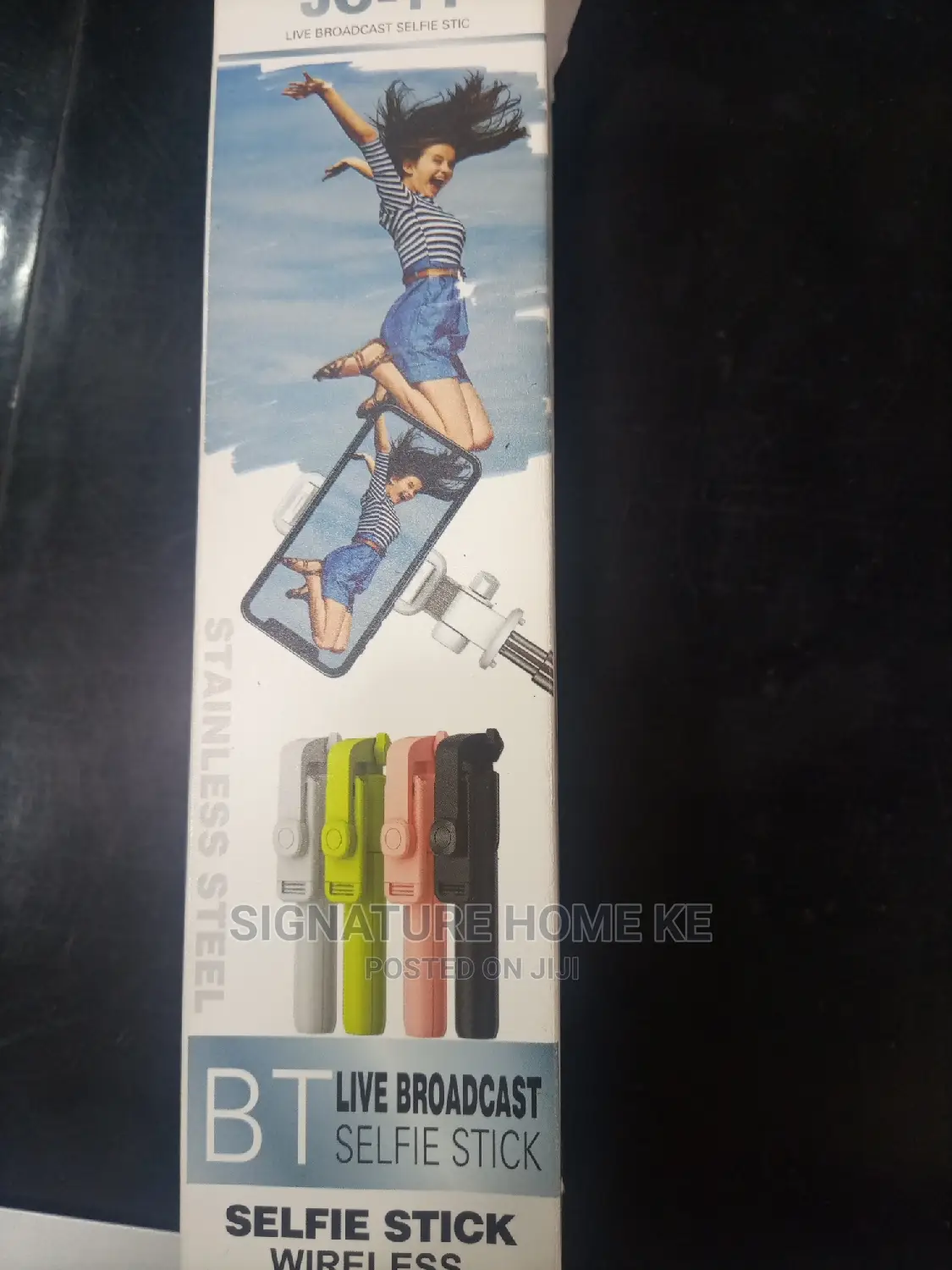 Wireless/Bluetooth Selfie Stick
