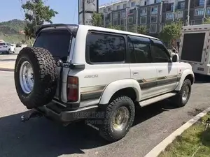 Toyota Land Cruiser LC 80 Series Spoiler