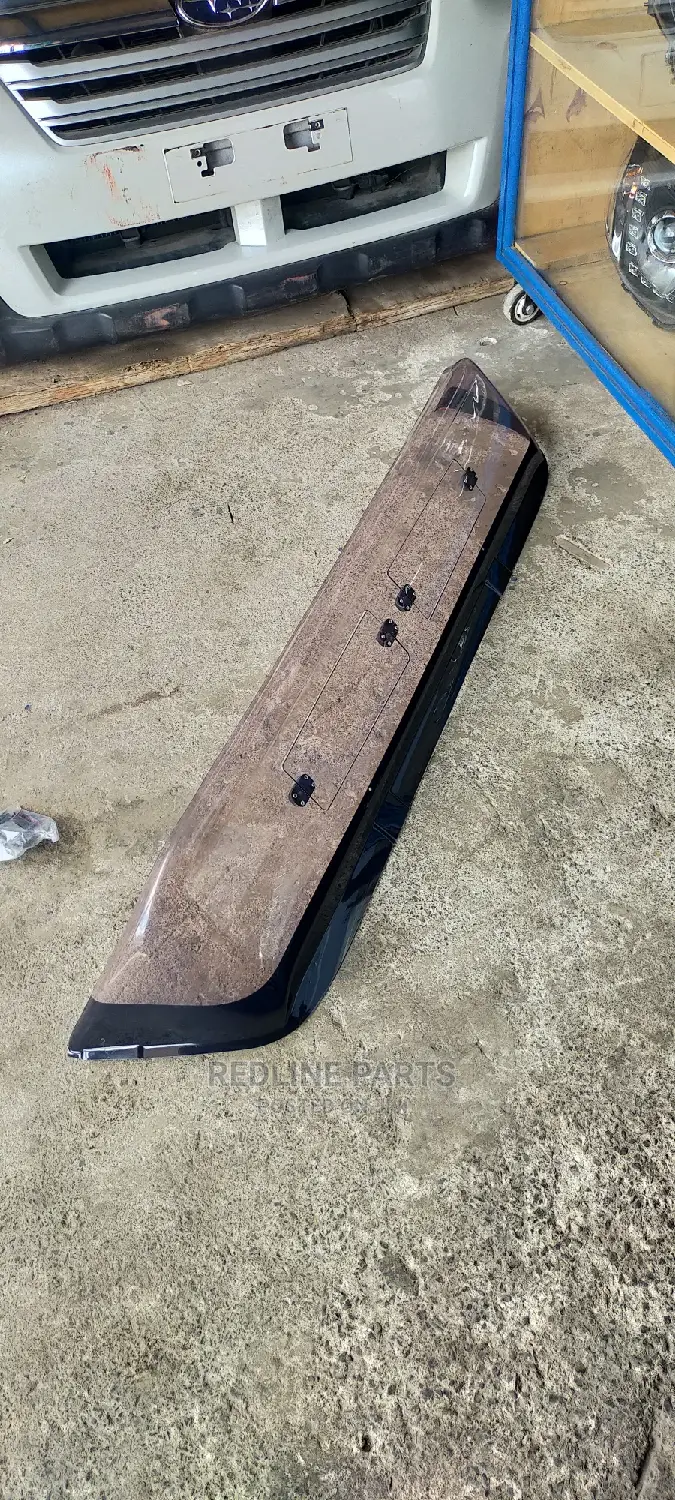 Toyota Land Cruiser LC 80 Series Spoiler
