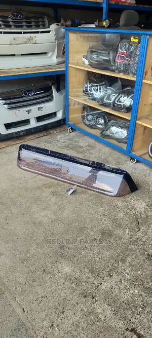 Toyota Land Cruiser LC 80 Series Spoiler