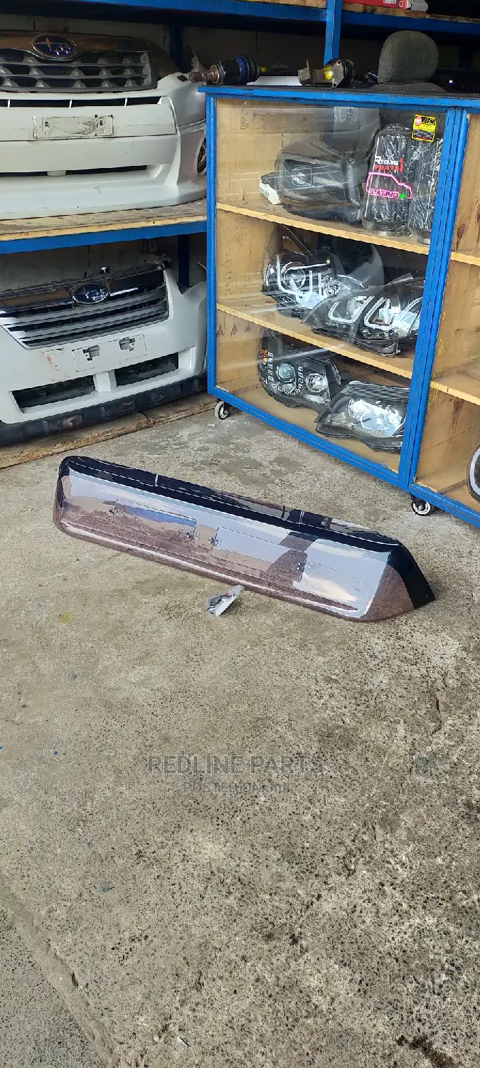 Toyota Land Cruiser LC 80 Series Spoiler