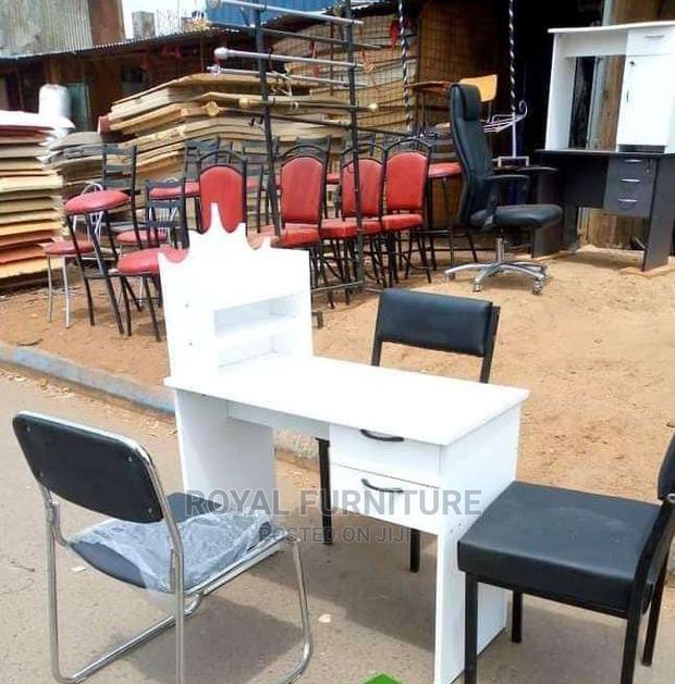 Nail Parlor Table. - main view
