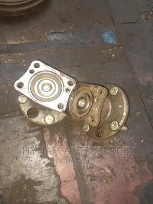 Rear Hubs Mazda Demio